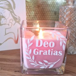 Bougie "Deo Gratias" rose